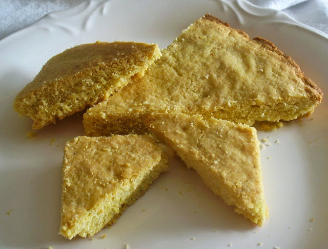 lemony cornmeal shortbread