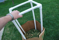 Lawn Bag Stand5