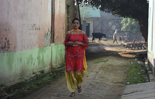 Swara Bhaskar in Anaarkali of Araah