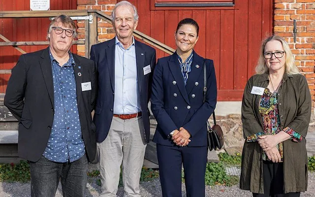 Crown Princess Victoria wore a new Miller Dickey navy blue double-breasted blazer by Veronica Beard. Gant striped blouse