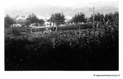 Photo ancienne d'Auvergne : lieux divers.