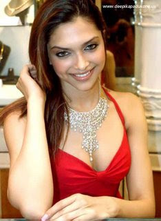 Deepika Padukone Indian actress Without clothes / dress. Deepika Padukone sexy Kiss image of bollywood hot model