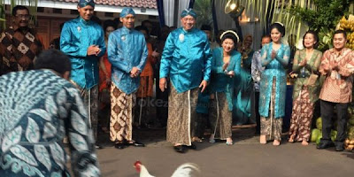 Kumpulan foto nikah edi baskoro.jpg