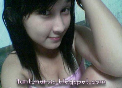 Foto Seksi Bispak Imut dan Centil