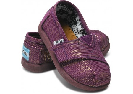 Baby Toms Shoes on Ok So I Got My Baby And My Kidlet Toms Shoes They Are A Awesomely Cute