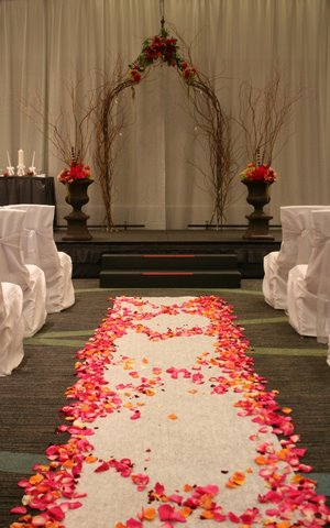 The arch was flanked by our urns which held the same flowers as the arch