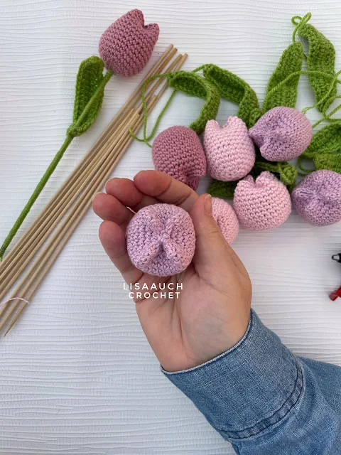 free crochet tulip pattern- EASY crochet flower pattern