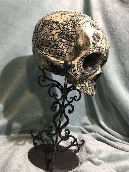 skull props, etched skulls