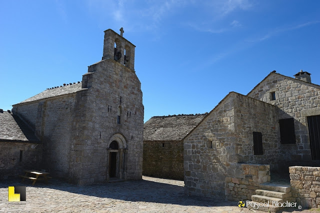 l'église de la garde guérin photo pascal blachier