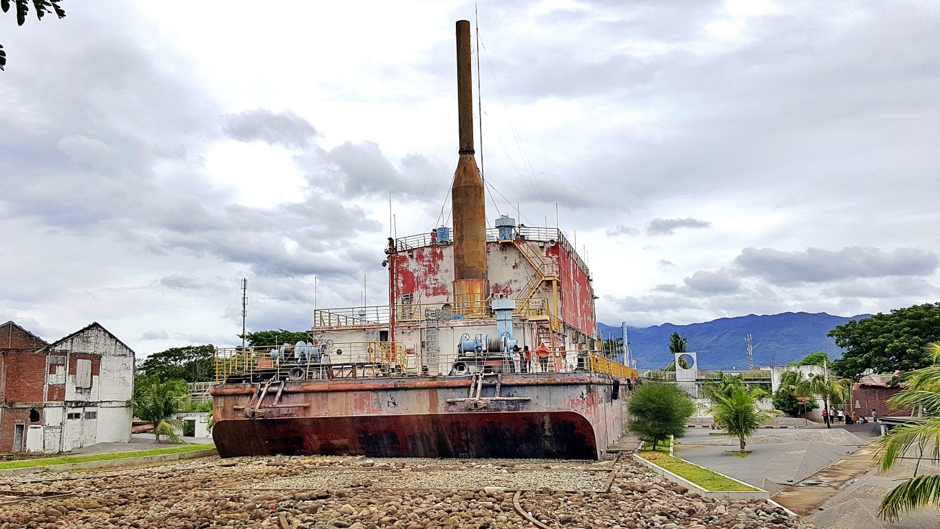 PLTD Apung 1 Power Ship in Banda Aceh