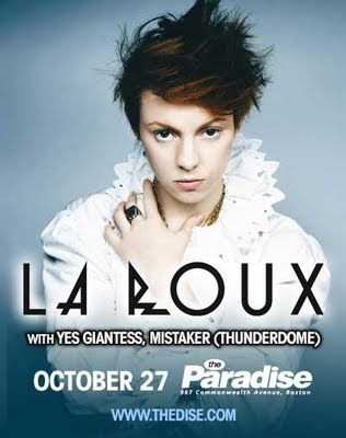  all sweaty with La Roux and Yes Giantess The weekend just got BRIGHTER