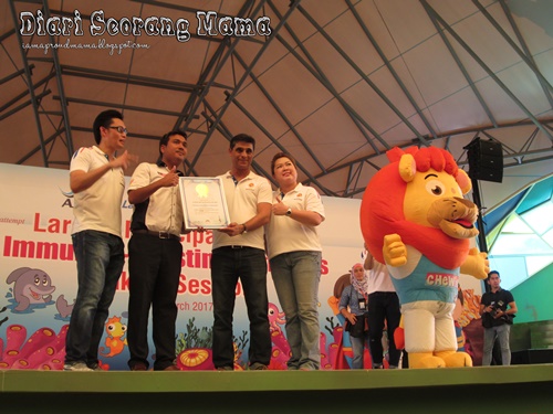 Chewies Catat Sejarah Dalam Malaysia Book of Records