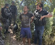 Polícia prende criminoso acusado de matar o delegado Márcio Mendes.