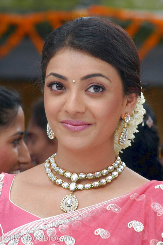 Kajal Agarwal Cute Photos in Pink Saree sexy stills