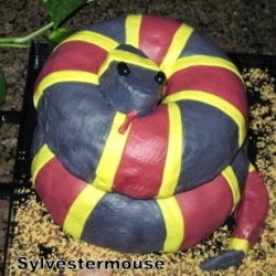 snake cake looks like a coiled up coral snake