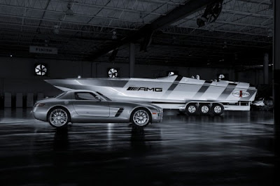 Mercedes AMG Cigarette Racing Boat