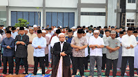 Lantamal I Bersama Masyarakat Laksanakan Sholat Idul Fitri 1445 H di Mako Lantamal I