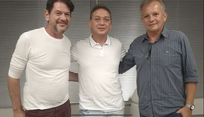 Cid recebe padre de Pedra Branca que vai disputar a prefeitura pelo PDT