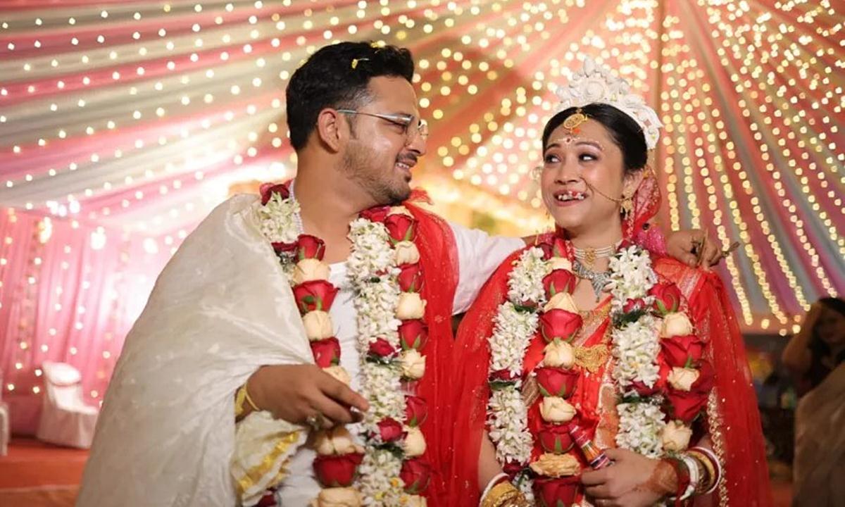 Ballabhpurer Roopkotha actor Satyam Bhattacharya ties the knot with girlfriend Saswati Sinha