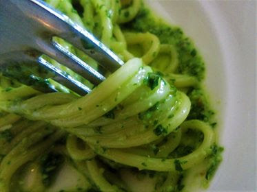 Kako napraviti pesto alla Genovese / How to make pesto alla Genovese