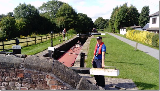 1 volunteers at shadehouse lock