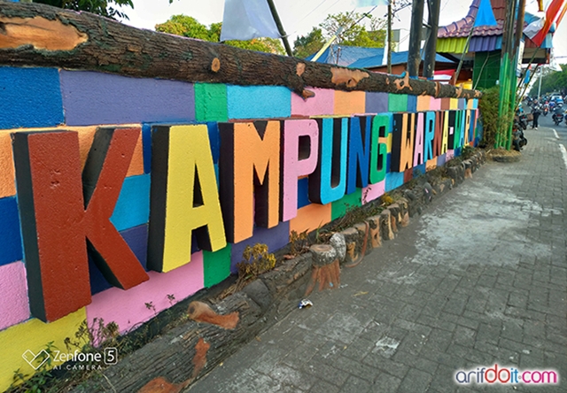 Kampung Warna-Warni