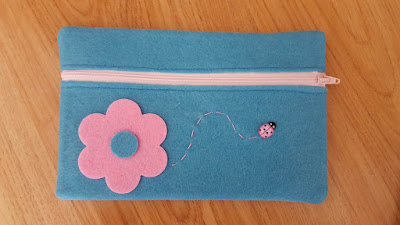 10-minutes DIY felt zipper pouch tutorial