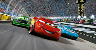 Cars: Quatre roues, de John Lasseter, dessin animé pour les enfants, avec Flash McQueen, Martin, Doc