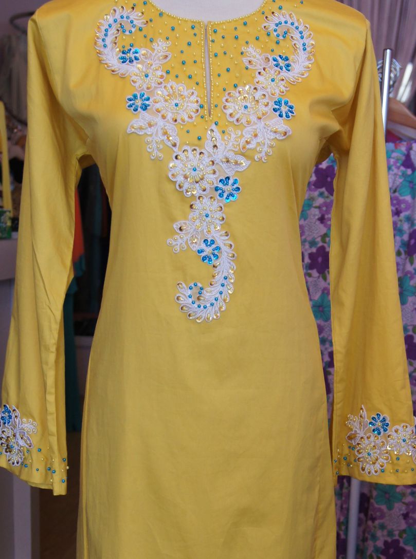 Butik Qaireen: Baju Kurung Lace Kuning Mustard (Available)