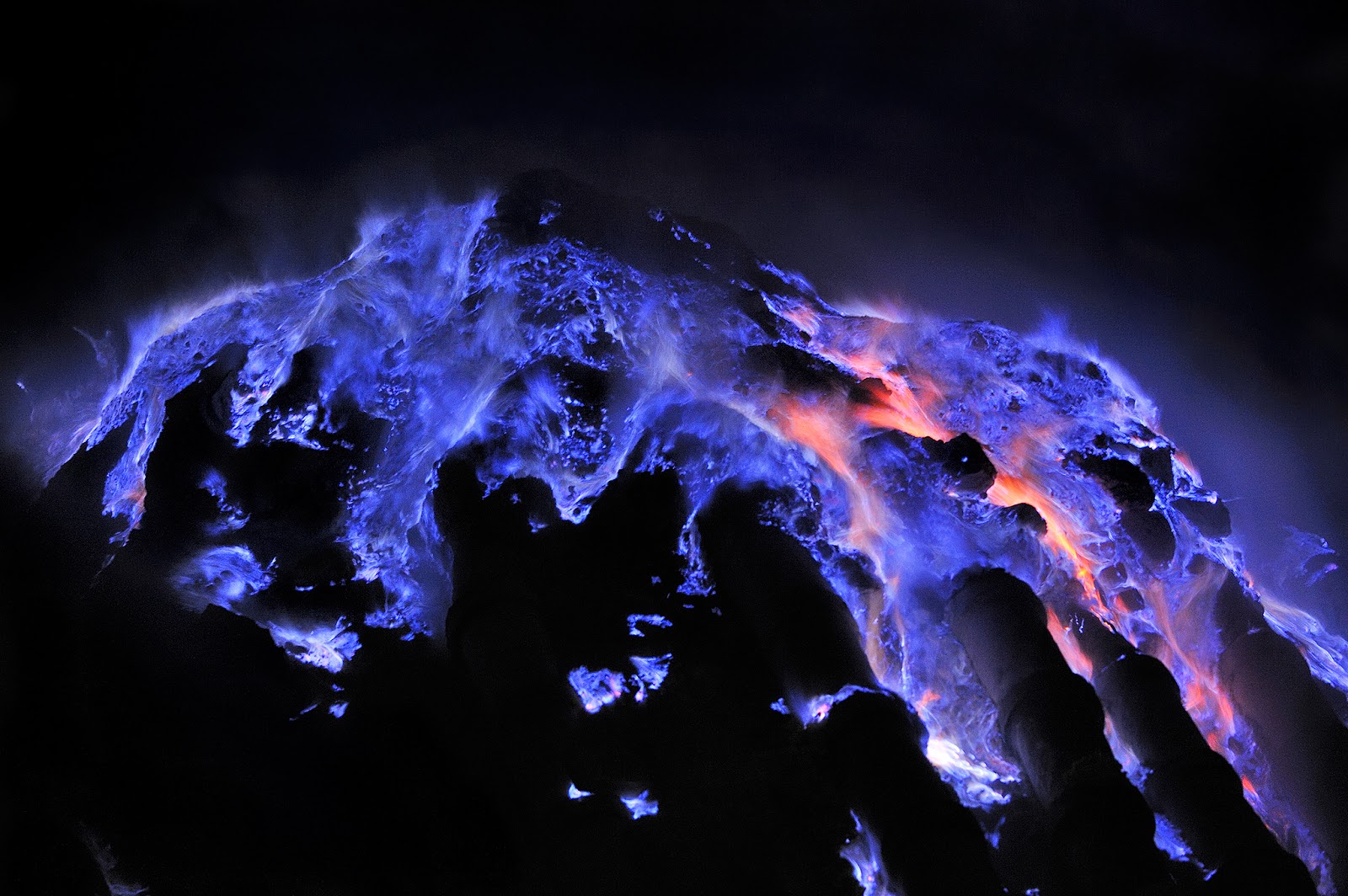 Blue Fire Kawah Ijen Jawa Timur