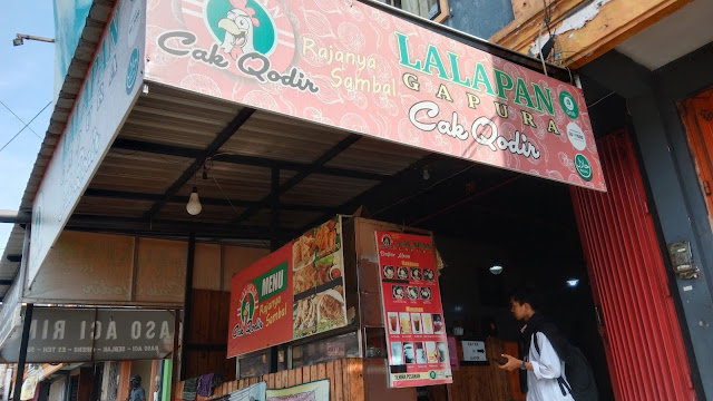 Lalapan Gapura Cak Qodir UMM