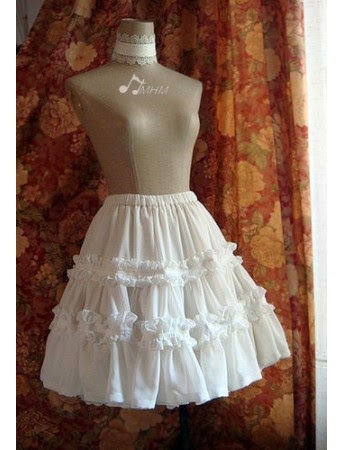 http://www.cosplayknot.com/white-double-layer-chiffon-lolita-skirt.html