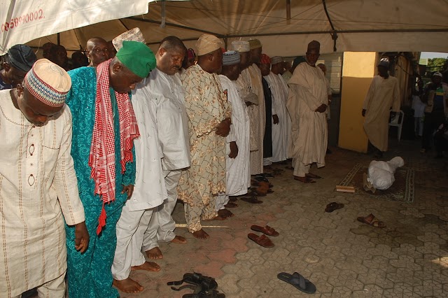 At The Burial of Alhaji Monsuru Alade Ottun