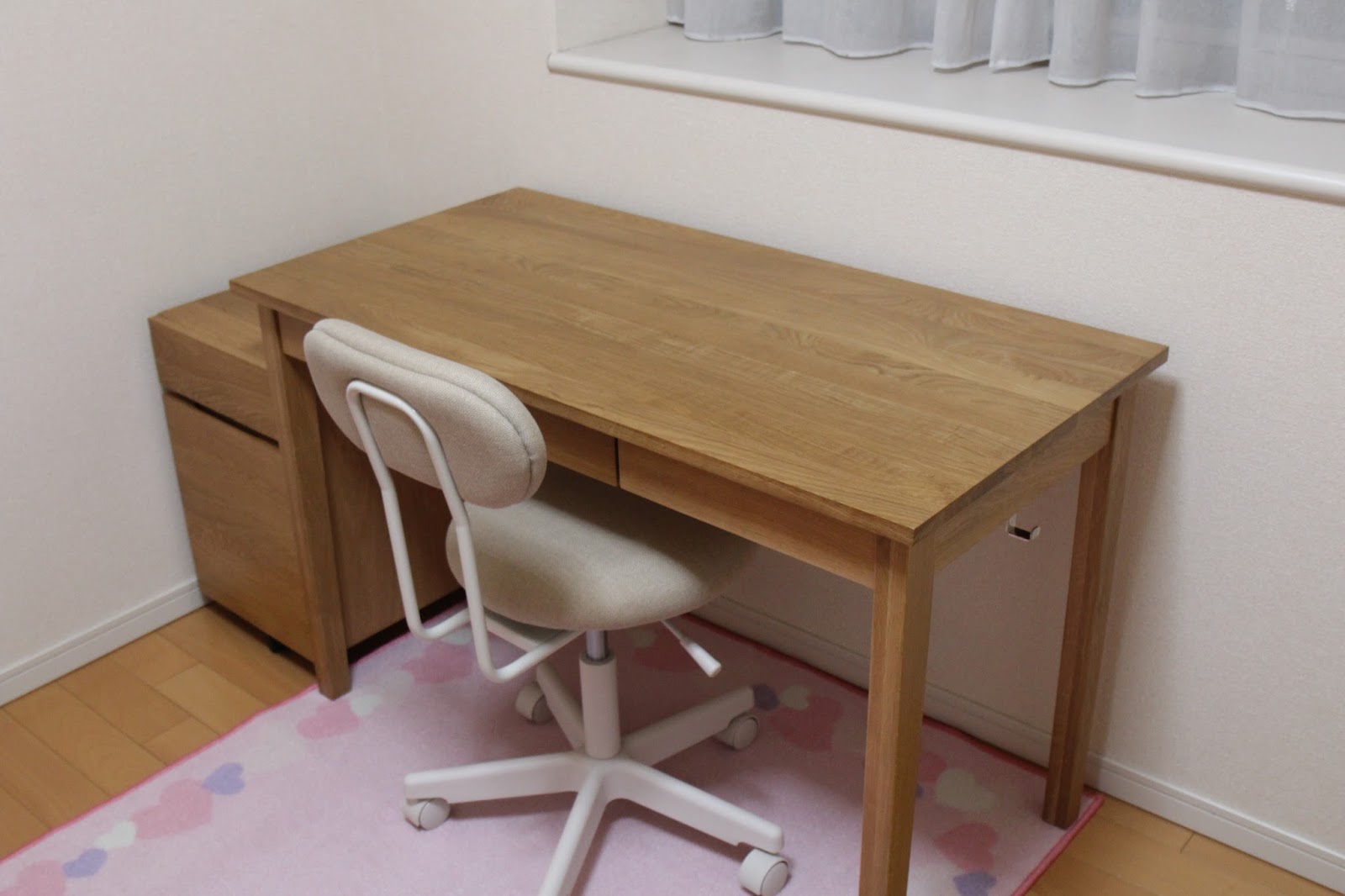 シンプルで長く使える学習机はこれ 無印良品の学習机はパイン材よりもオーク材がオススメです イクメンライフハッカー