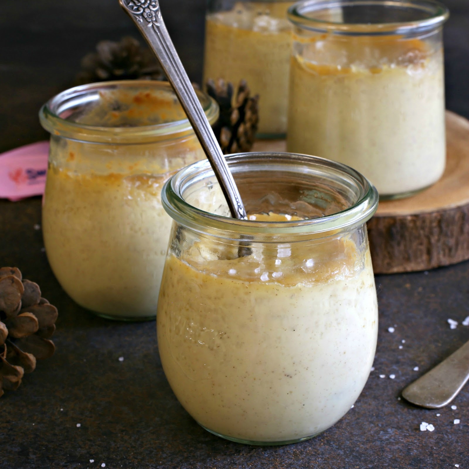 Baked salted caramel pots with ginger and cinnamon.