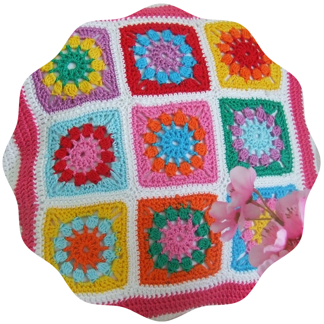 http://haakkamer7.blogspot.nl/2011/06/mijn-eerste-granny-square-kussentje.html