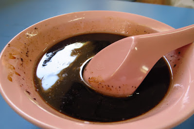 Ah Xiao Teochew Braised Duck (亞笑潮洲卤鸭), Golden Mile Food Centre, sauce