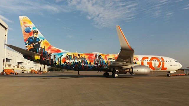 AÉREAS: Aeronave ganha arte inédita inspirada em músicas do Rock in Rio