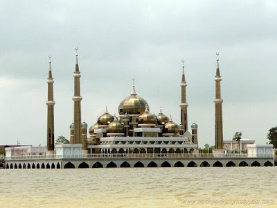 مسجد الكريستال ماليزيا get-11-2009-li998gcd.jpg