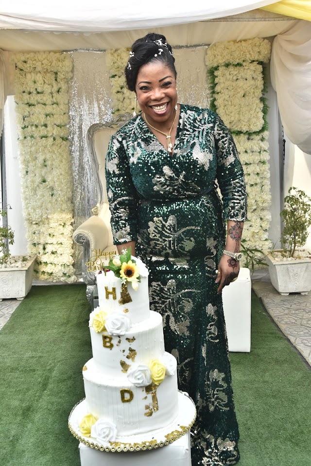 WHAT YETUNDE ISOLA WORE ON HER BIRTHDAY