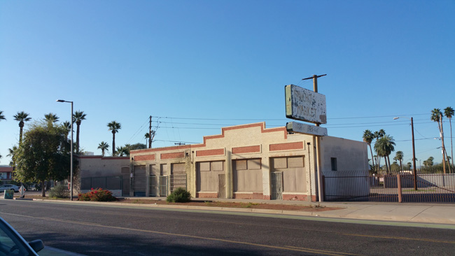 urban exploration of Abandoned Pancho's Market in Phoenix, Arizona