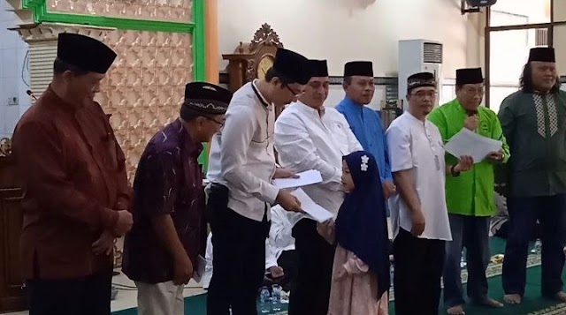 Santunan Yatim Kayuringin Jaya Ajang Silaturahmi dan Persatuan Ulama-Umara Cari Solusi Masalah Umat