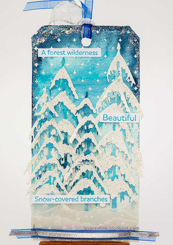 Layers of ink - Snow-covered Branches Tag Tutorial by Anna-Karin Evaldsson.