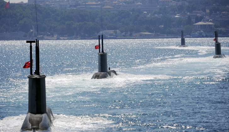 Η Άγκυρα «περικυκλώνει» την Ελλάδα από το Αιγαίο μέχρι το Ιόνιο με 11 υποβρύχια!