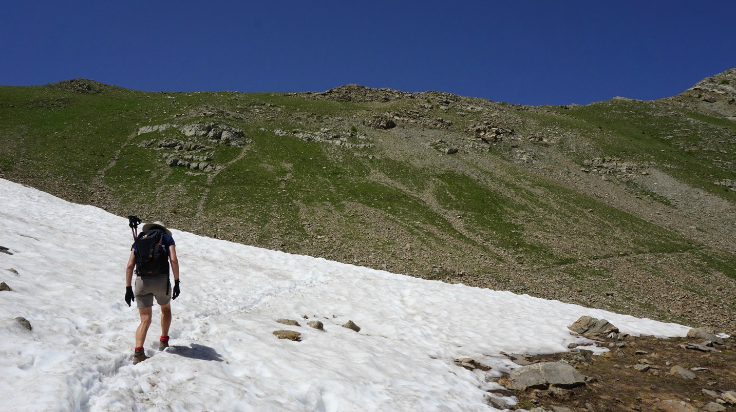 Snow on Widman path under Mont Guillaume