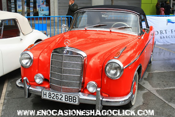 Mercedes Benz 220 S Cabriolet clásico en concurso de elegancia