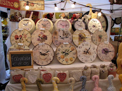 Funny clocks, food market, Livorno