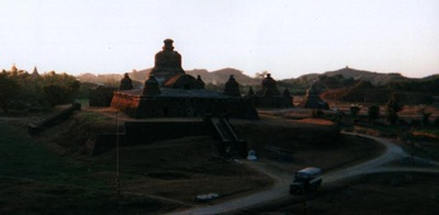 myanmar_mrauk_u_dukkanthein