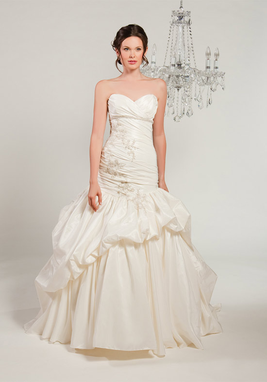 bella sala XOXO  Winnie Couture Trunk Show Bridal  