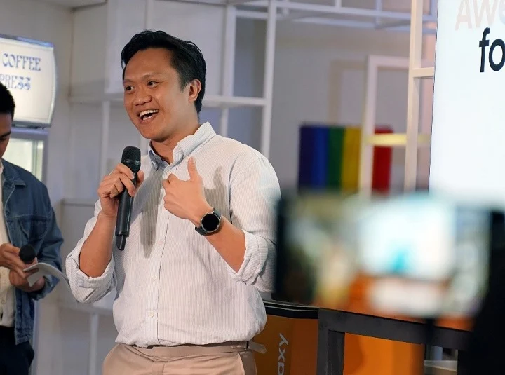 Mr. Jun Guevara, Samsung Philippines’ Product Marketing Head, Mobile Experience